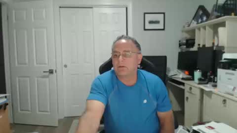 Snapshot of twopeopleinlove chatting on 11, 10, 2025 Twopeopleinlove online show from 11, 10, 2025