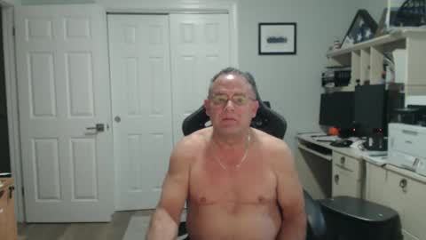 Snapshot of twopeopleinlove chatting on 14, 11, 2025 Twopeopleinlove online show from 14, 11, 2025