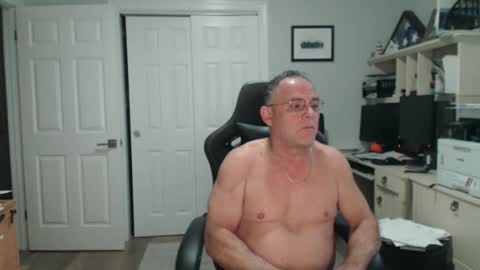 Snapshot of twopeopleinlove chatting on 18, 11, 2025 Twopeopleinlove online show from 18, 11, 2025