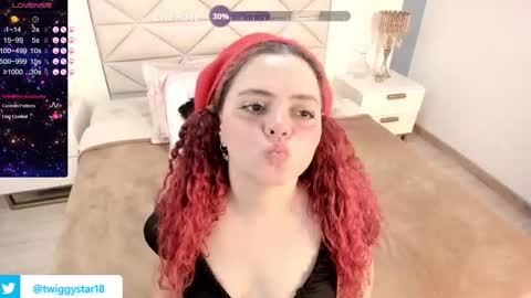 Twiggy online show from 2, 12, 2025