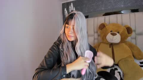  TYLA  online show from 12, 1, 2025