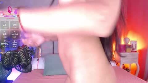 tyla_ks online show from 4, 11, 2025