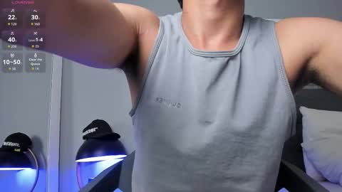 Snapshot of tyler_fox_ chatting on 5, 2, 2026 Tyler Fox online show from 5, 2, 2026