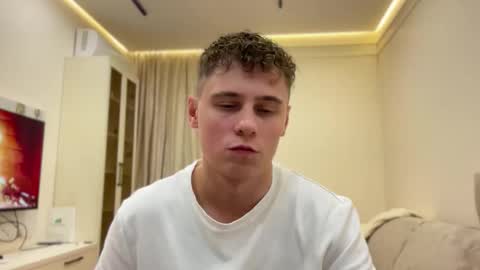 tyler_garrner online show from 12, 11, 2025