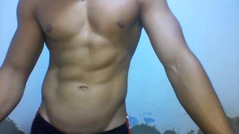 Snapshot of tyler_gold823 chatting on 11, 3, 2025 Tyler online show from 11, 3, 2025