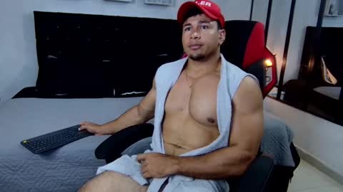 tyler_hank1 online show from 3, 3, 2025