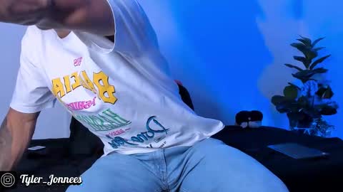 Tyler online show from 16, 11, 2025