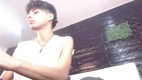 tyler_wolf_1 online show from 6, 11, 2025