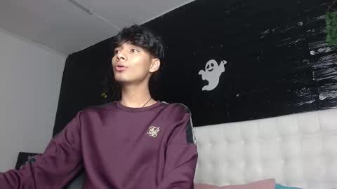 tyler_wolf_1 online show from 7, 11, 2025