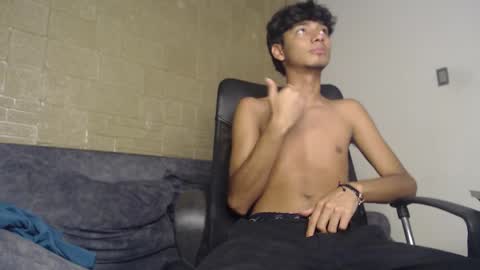 tyler_wolf_1 online show from 21, 11, 2025