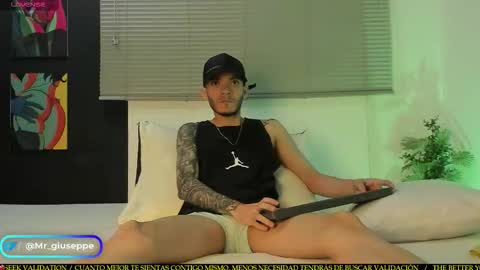 tylergiuseppe_ online show from 7, 10, 2025