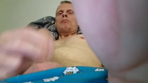 Snapshot of u2232739082 chatting on 21, 11, 2025 u2232739082 online show from 21, 11, 2025