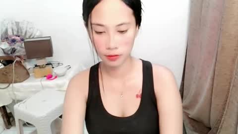 Snapshot of ube_halaya chatting on 6, 11, 2025 Rona online show from 6, 11, 2025