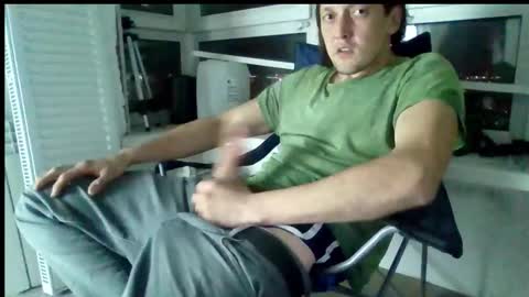 Snapshot of ubtjohn chatting on 12, 11, 2025 John online show from 12, 11, 2025