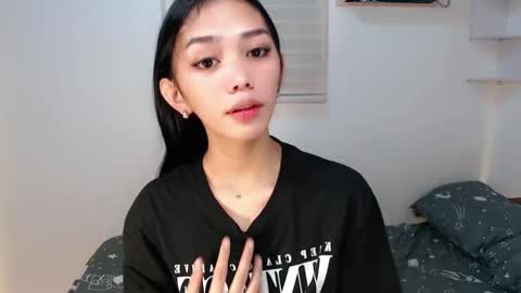 Snapshot of ughliah chatting on 29, 9, 2025 urbbgirl alliah online show from 29, 9, 2025