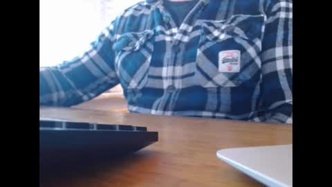 ukclive online show from 16, 12, 2025