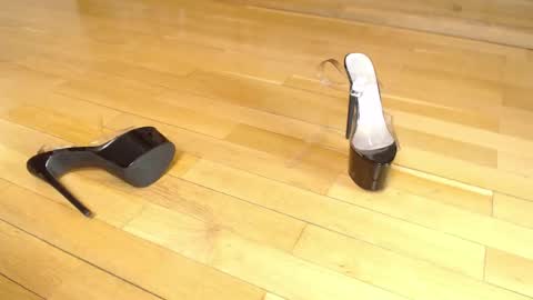 Snapshot of ukk_bit chatting on 10, 3, 2026 Megan online show from 10, 3, 2026