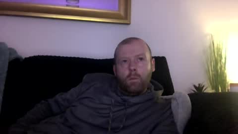 ukmatty3 online show from 10, 3, 2025