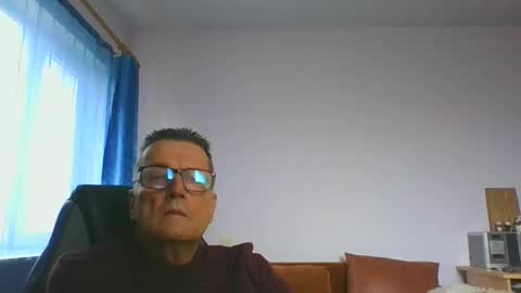 Snapshot of ulmeni4 chatting on 4, 12, 2024 ulmeni4 online show from 4, 12, 2024