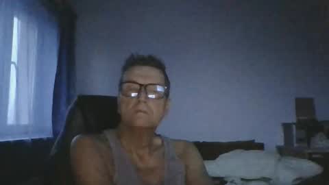 Snapshot of ulmeni4 chatting on 23, 11, 2025 ulmeni4 online show from 23, 11, 2025