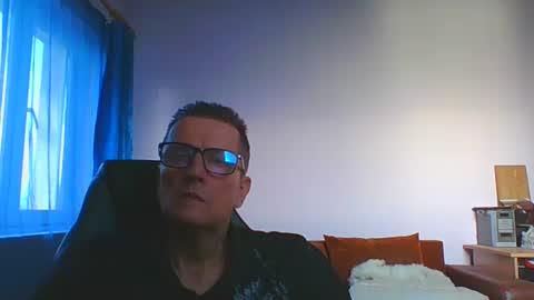 Snapshot of ulmeni4 chatting on 16, 12, 2025 ulmeni4 online show from 16, 12, 2025