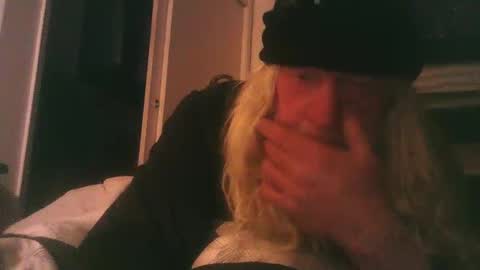 Snapshot of umbrado chatting on 2, 3, 2025 umbrado online show from 2, 3, 2025