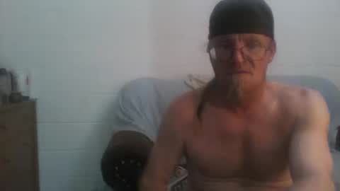 Snapshot of unclemuff chatting on 20, 11, 2025 unclemuff online show from 20, 11, 2025