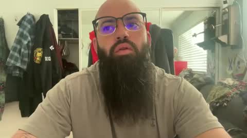 uncutbeard129840 online show from 12, 2, 2026