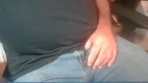 Snapshot of uncutmike7x5 chatting on 5, 3, 2025 uncutmike7x5 online show from 5, 3, 2025