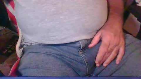 Snapshot of uncutmike7x5 chatting on 12, 9, 2025 uncutmike7x5 online show from 12, 9, 2025