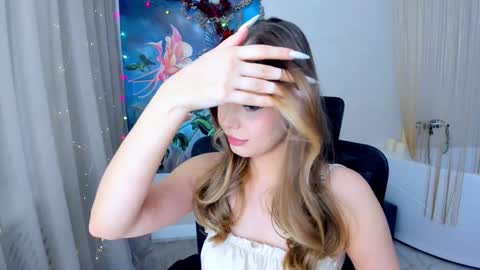 Snapshot of unforgettablalice chatting on 12, 1, 2025 Alice online show from 12, 1, 2025