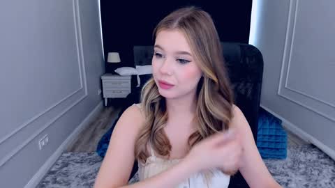 Snapshot of unforgettablalice chatting on 28, 1, 2025 Alice online show from 28, 1, 2025