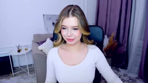 Snapshot of unforgettablalice chatting on 24, 2, 2025 Alice online show from 24, 2, 2025