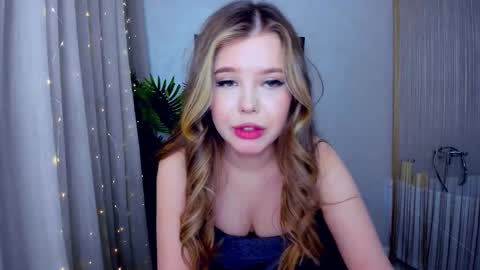 Snapshot of unforgettablalice chatting on 10, 3, 2025 Alice online show from 10, 3, 2025