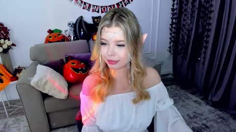 Snapshot of unforgettablalice chatting on 31, 10, 2025 Alice online show from 31, 10, 2025