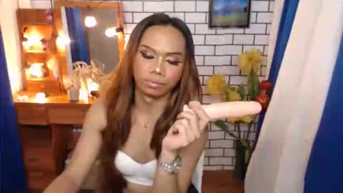 Molly online show from 4, 2, 2026