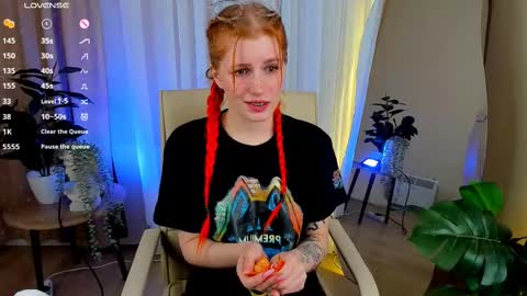 Snapshot of unicent chatting on 23, 2, 2025 Call me Mira thumbs up its make me happy online show from 23, 2, 2025