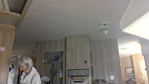 Snapshot of until_were_blue chatting on 28, 11, 2025 until_were_blue online show from 28, 11, 2025