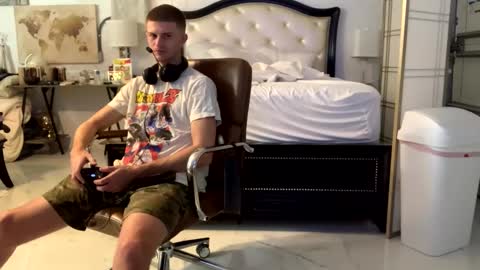 Stepbro online show from 9, 2, 2025
