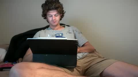 Stepbro online show from 13, 9, 2025