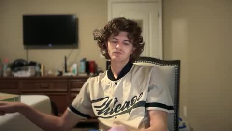 Snapshot of unverifiedbwc chatting on 10, 10, 2025 Stepbro online show from 10, 10, 2025