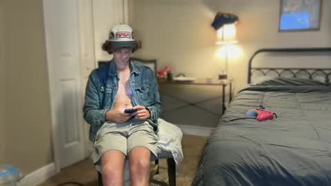 Snapshot of unverifiedbwc chatting on 12, 10, 2025 Stepbro online show from 12, 10, 2025