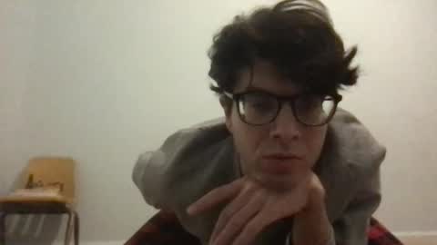 Snapshot of upsetboy chatting on 12, 1, 2025 deaf mute boy online show from 12, 1, 2025