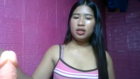 Snapshot of ur_cathyxx chatting on 18, 12, 2025 ur cathyxx online show from 18, 12, 2025