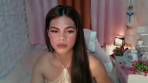 Snapshot of ur_dollxxx chatting on 5, 10, 2025 ur_dollxxx online show from 5, 10, 2025