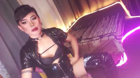 MISS ANNA online show from 4, 12, 2025