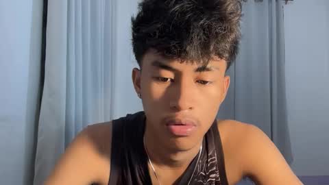 ur_fuckerbttm online show from 1, 2, 2026