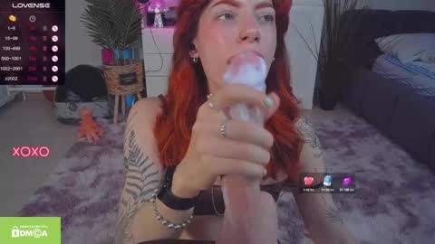 Snapshot of ur_olivia chatting on 13, 10, 2025 Olivia Kaufman online show from 13, 10, 2025