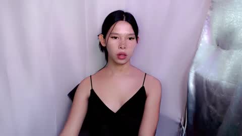 Snapshot of urasian_prettyjane chatting on 5, 11, 2025 Jane online show from 5, 11, 2025