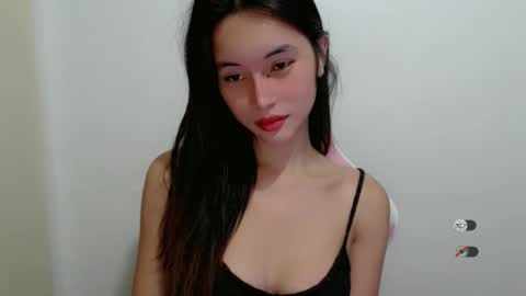 Snapshot of urasianshizuka chatting on 15, 9, 2025 SHIZUKA online show from 15, 9, 2025